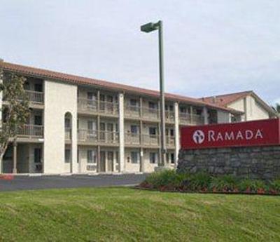 фото отеля Ramada Carlsbad by the Sea