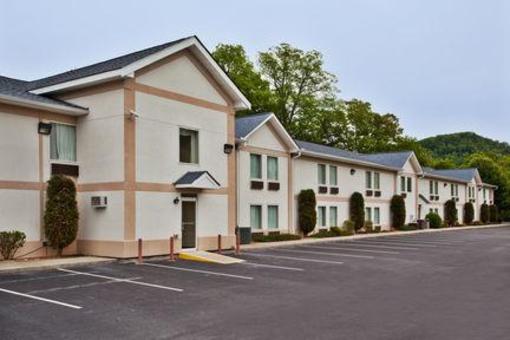 фото отеля Holiday Inn Express Dillard