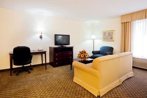 фото отеля Holiday Inn Express Dillard