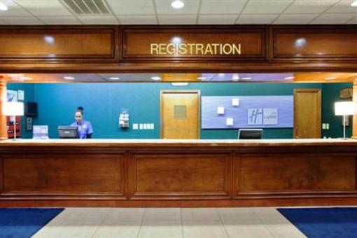 фото отеля Holiday Inn Express Jacksonville (North Carolina)