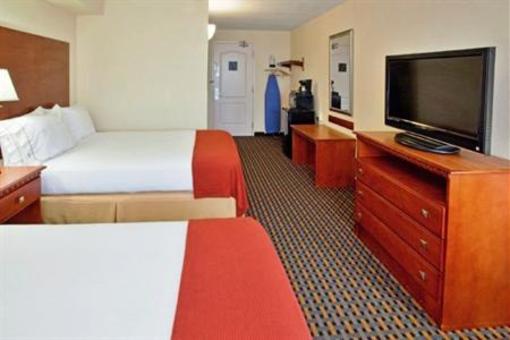 фото отеля Holiday Inn Express Jacksonville (North Carolina)