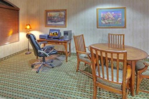фото отеля Holiday Inn Express Roswell