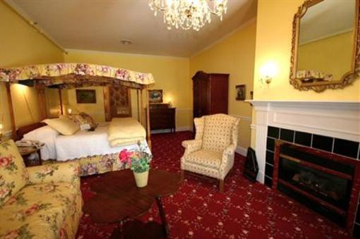 фото отеля 1896 House Country Inn Williamstown (Massachusetts)