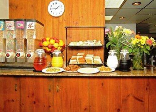 фото отеля Comfort Inn near Channel Islands