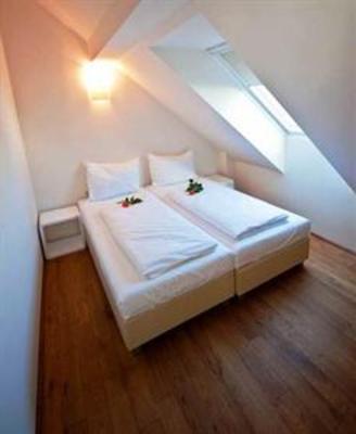 фото отеля Hahn Apartment Vienna