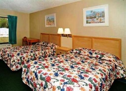 фото отеля Rodeway Inn Tampa