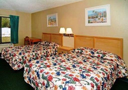 фото отеля Rodeway Inn Tampa