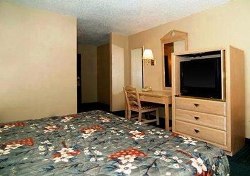 фото отеля Rodeway Inn Tampa