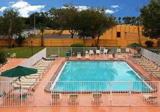 фото отеля Rodeway Inn Tampa