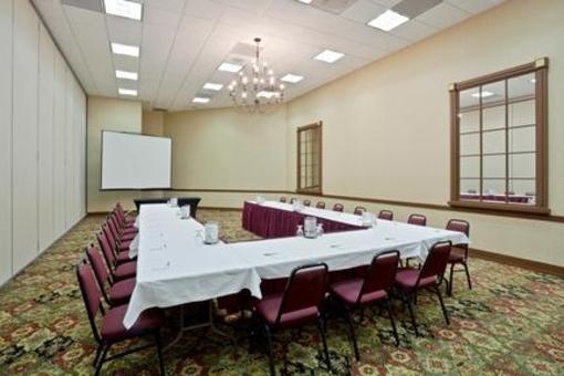 фото отеля Holiday Inn Lawrence
