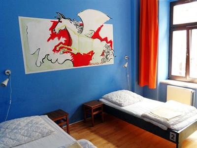 фото отеля Hostel Mondpalast Dresden