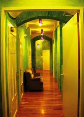 фото отеля Hostel Mondpalast Dresden