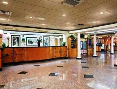фото отеля Ramada Plaza Hotel Newark Intl Airport EWR