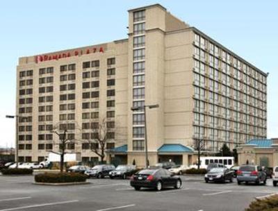 фото отеля Ramada Plaza Hotel Newark Intl Airport EWR