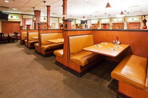 фото отеля Holiday Inn Eau Claire-Campus Area/I-94