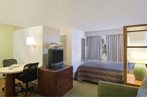 фото отеля Extended Stay Deluxe Indianapolis-Airport-W Southern Ave