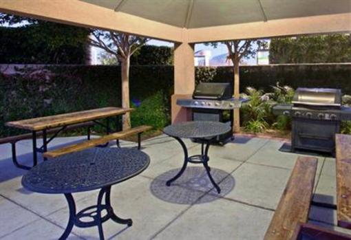 фото отеля Candlewood Suites North Orange County