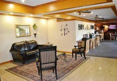 фото отеля Eastland Suites Hotel & Conference Center of Champaign-Urbana