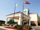 фото отеля Holiday Inn Express Delafield