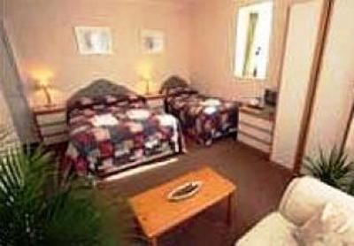 фото отеля Claremont Bed & Breakfast Bournemouth