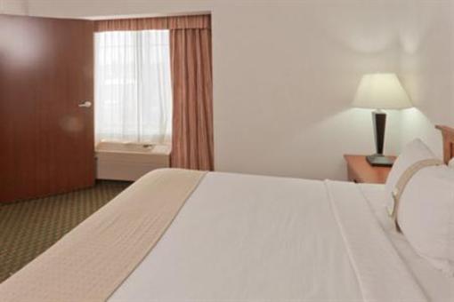 фото отеля Holiday Inn West Yellowstone
