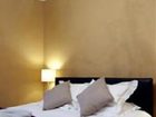 фото отеля Six Brunton Place Guest House