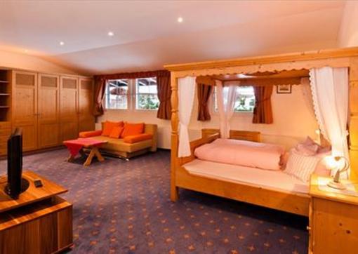 фото отеля Hahnenhof Hotel Kitzbuhel