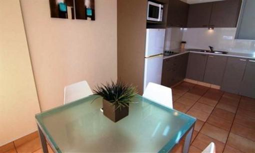 фото отеля Hi Ho Beach Apartments