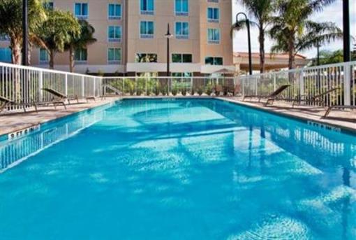 фото отеля Holiday Inn Express Hotel & Suites Orlando Apopka
