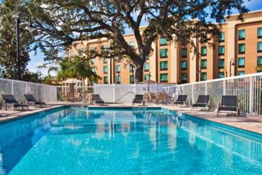 фото отеля Holiday Inn Express Hotel & Suites Orlando Apopka