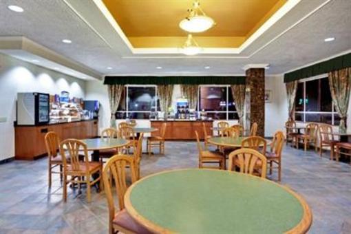 фото отеля Holiday Inn Express Hotel & Suites Seattle