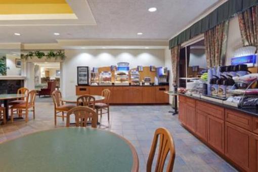 фото отеля Holiday Inn Express Hotel & Suites Seattle