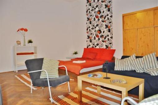 фото отеля Dorottya Apartment