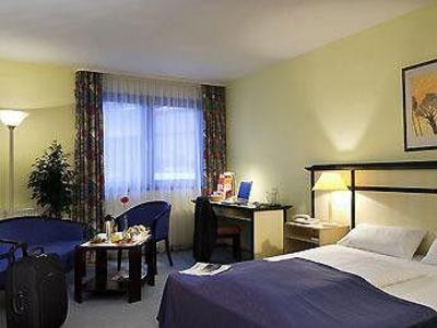 фото отеля Mercure Hotel Kongress Wetzlar