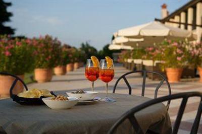 фото отеля Relais Monaco Hotel and Country Club