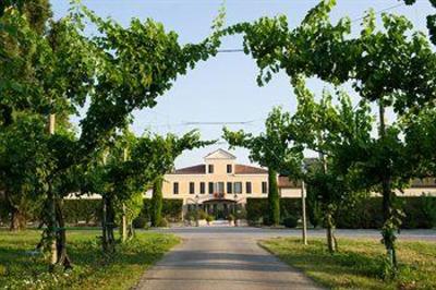 фото отеля Relais Monaco Hotel and Country Club