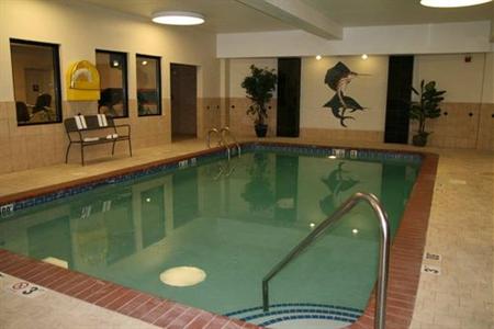 фото отеля Hampton Inn & Suites Denver-Speer Boulevard