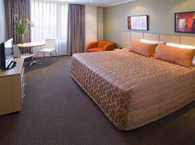 фото отеля Travelodge Bankstown Hotel