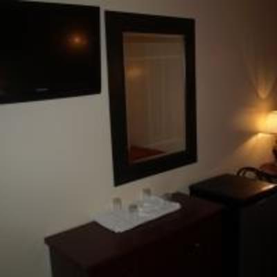 фото отеля Hotel Elegant Montreal
