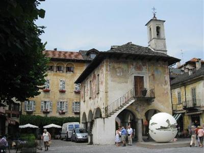 фото отеля Hotel La Bussola Orta San Giulio