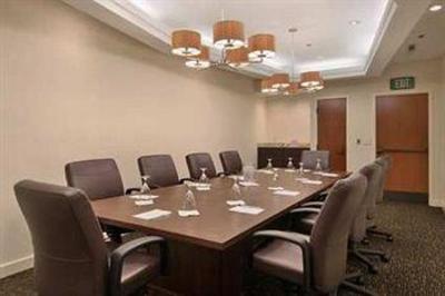 фото отеля Embassy Suites Hotel Irvine-Orange County Airport