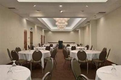 фото отеля Embassy Suites Hotel Irvine-Orange County Airport