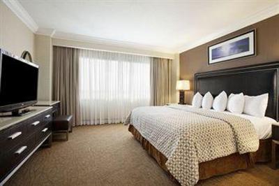 фото отеля Embassy Suites Hotel Irvine-Orange County Airport