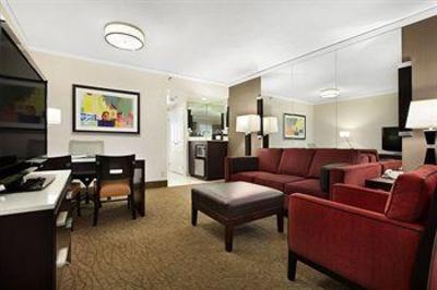 фото отеля Embassy Suites Hotel Irvine-Orange County Airport