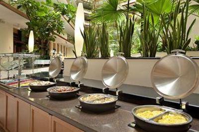фото отеля Embassy Suites Hotel Irvine-Orange County Airport