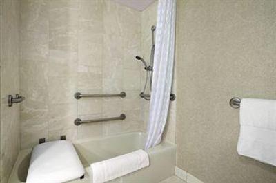 фото отеля Embassy Suites Hotel Irvine-Orange County Airport