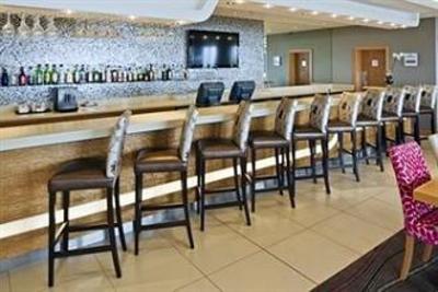 фото отеля Holiday Inn Express Durban - Umhlang