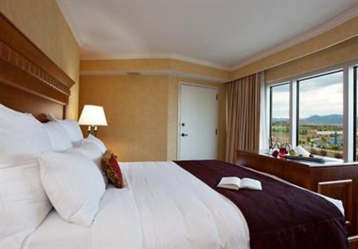 фото отеля Renaissance Boulder Suites Broomfield