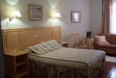 фото отеля Victoria Hotel Linares