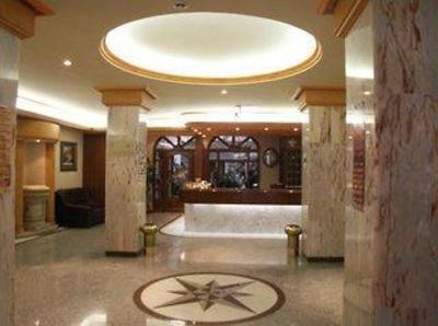 фото отеля Victoria Hotel Linares